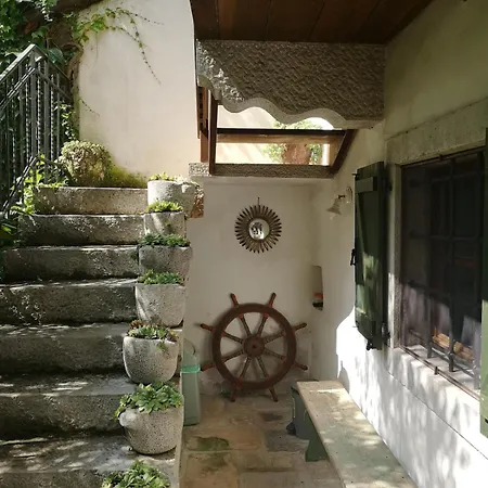 Holiday home Karst House Mediteranean Slovenia