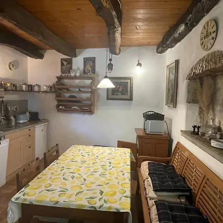 Karst House Mediteranean Slovenia Dutovlje