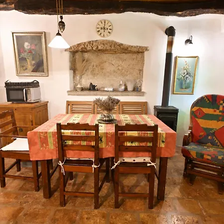 Karst House Mediteranean Slovenia Holiday home
