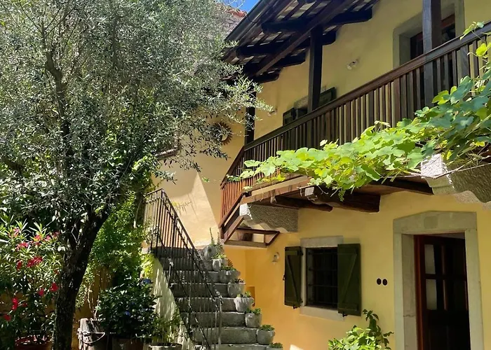 Karst House Mediteranean Slovenia Dutovlje